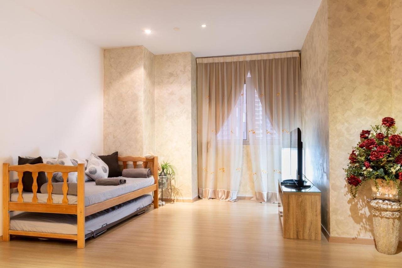 Rosebury Studio Suite By D Imperio Homestay Джорджтаун Экстерьер фото